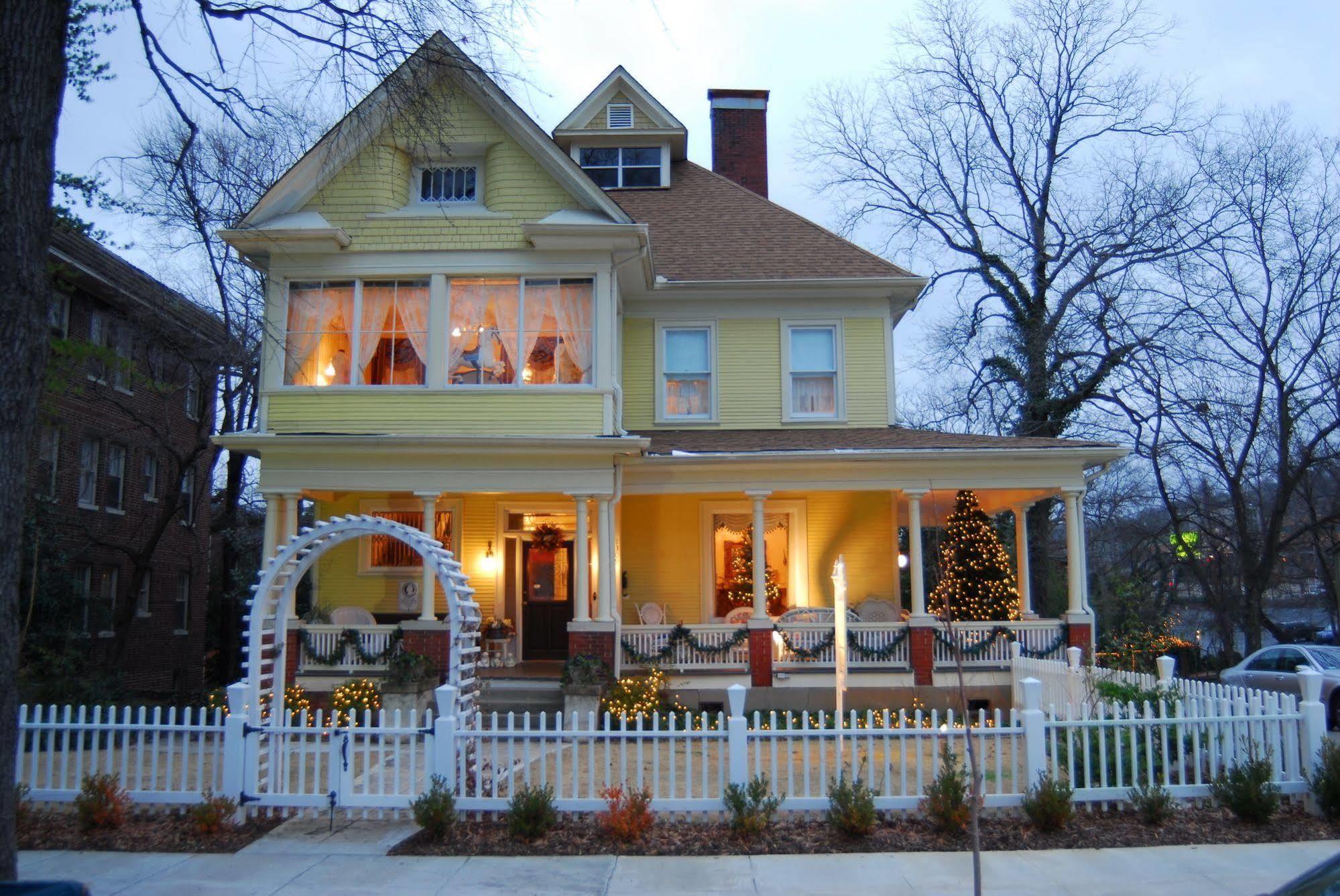 Cobb Lane Bed And Breakfast Бирмингам Екстериор снимка